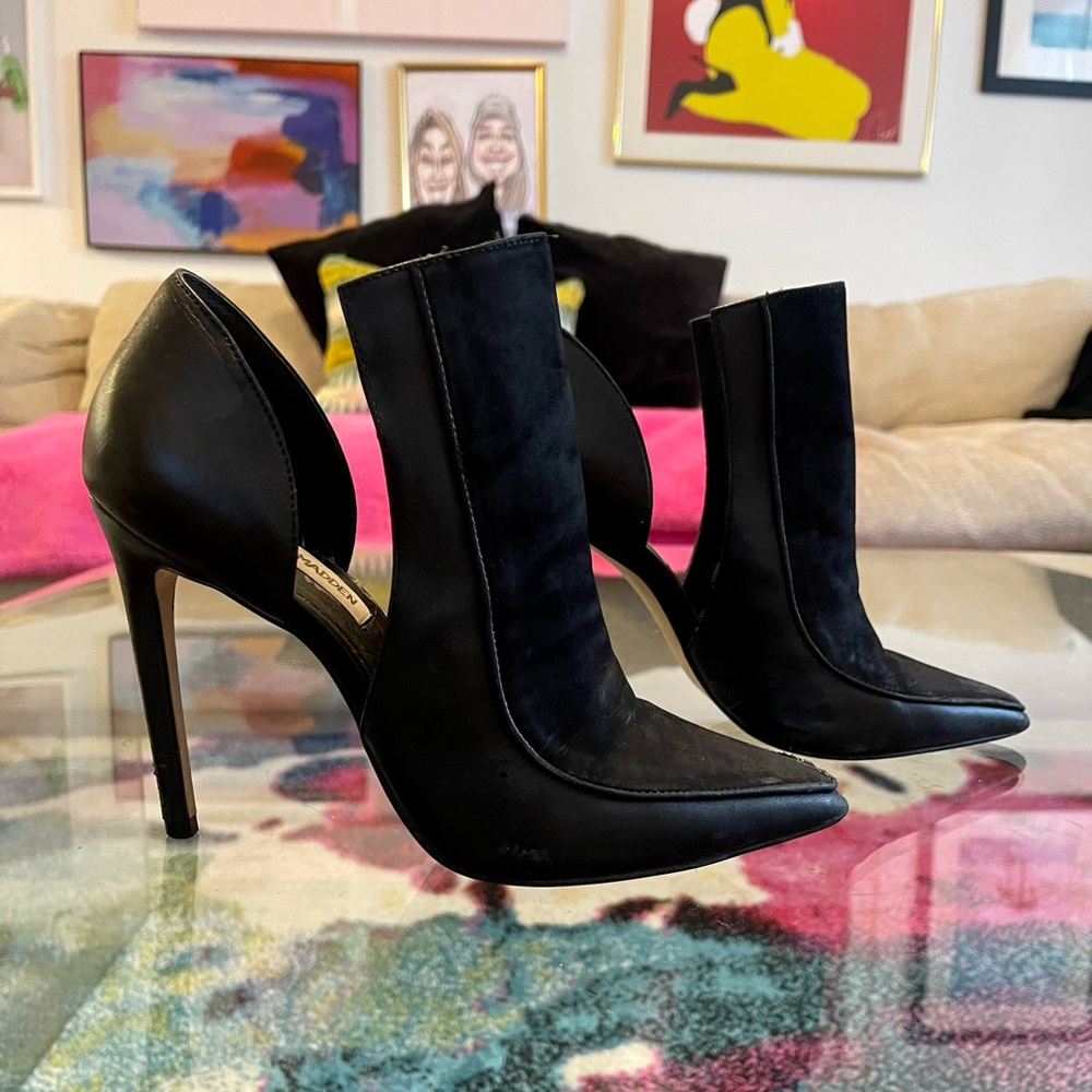 Pointed Toe Bootie/Heel